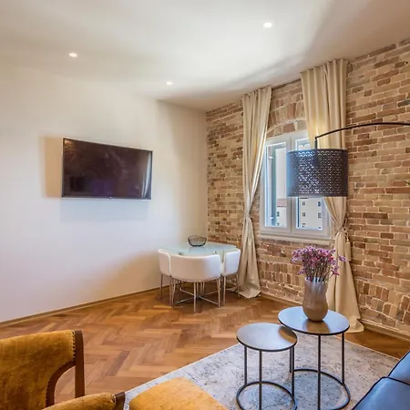 Riva - The Heart Of Palace Appartement Split