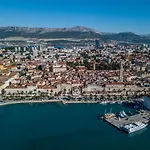 Riva - The Heart Of Palace