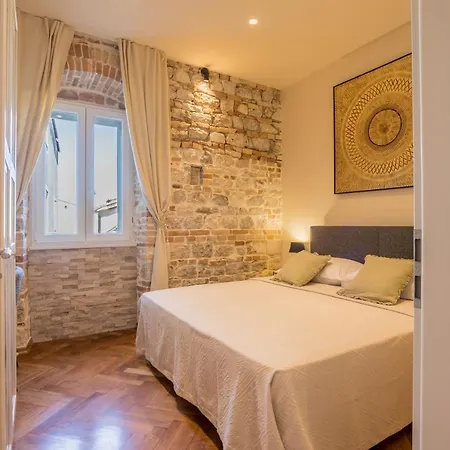 Riva - The Heart Of Palace Apartman *