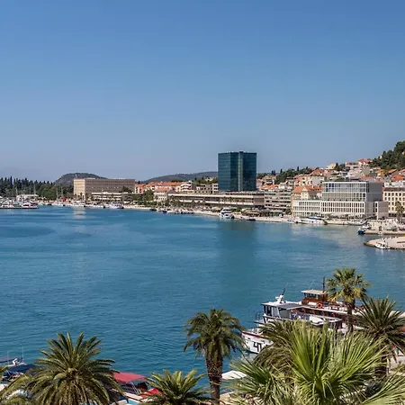 Riva - The Heart Of Palace Apartman Split