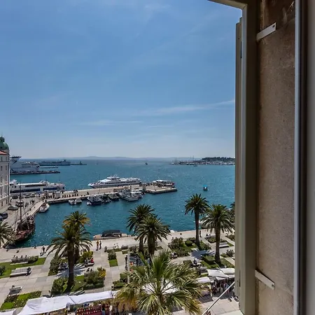 Riva - The Heart Of Palace Appartement *